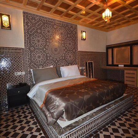 Hotel-Cafe-Restaurant Pyramides, Taza Εξωτερικό φωτογραφία