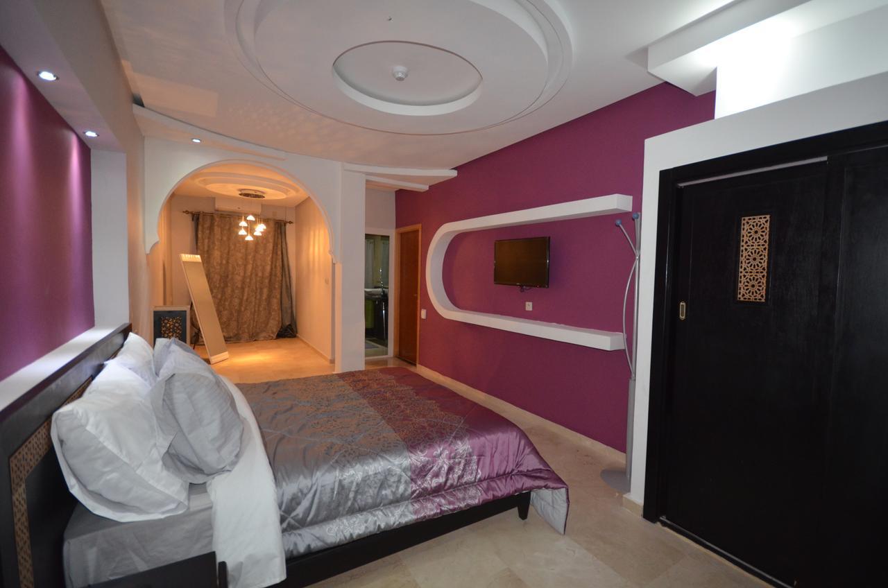 Hotel-Cafe-Restaurant Pyramides, Taza Εξωτερικό φωτογραφία