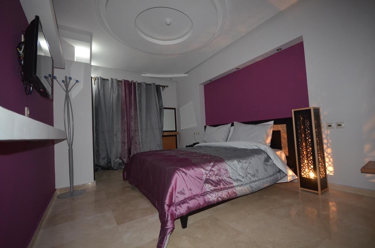 Hotel-Cafe-Restaurant Pyramides, Taza Εξωτερικό φωτογραφία