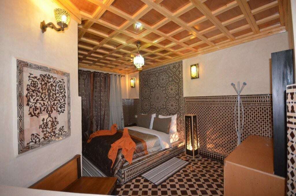 Hotel-Cafe-Restaurant Pyramides, Taza Εξωτερικό φωτογραφία